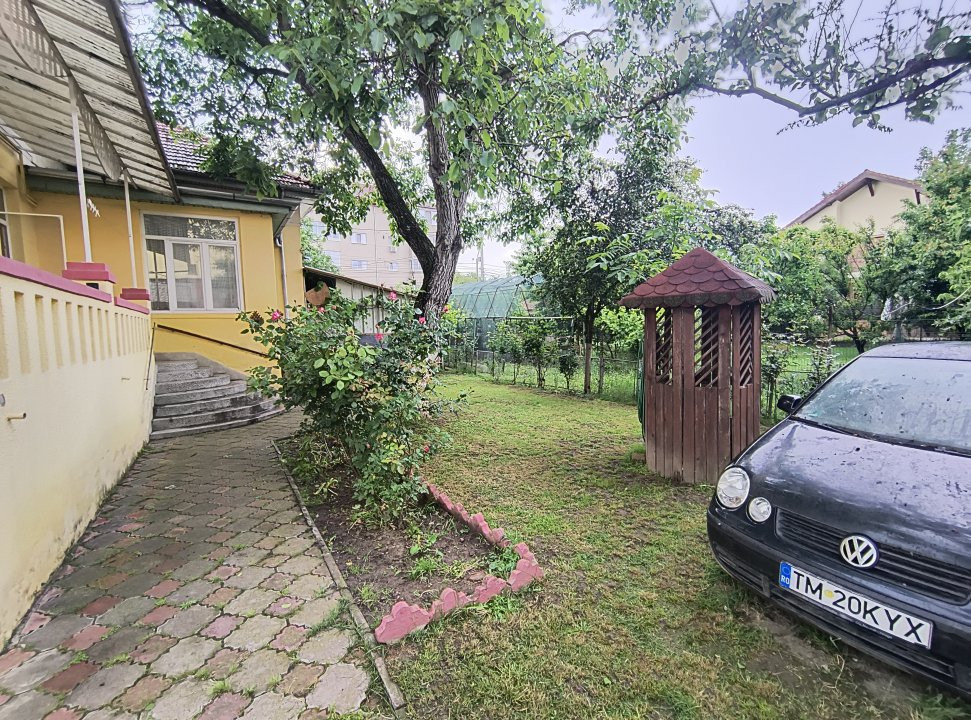 Spatiu comercial + casa individuala 3 camere, garaj dublu, Freidorf 15, foxfort.ro
