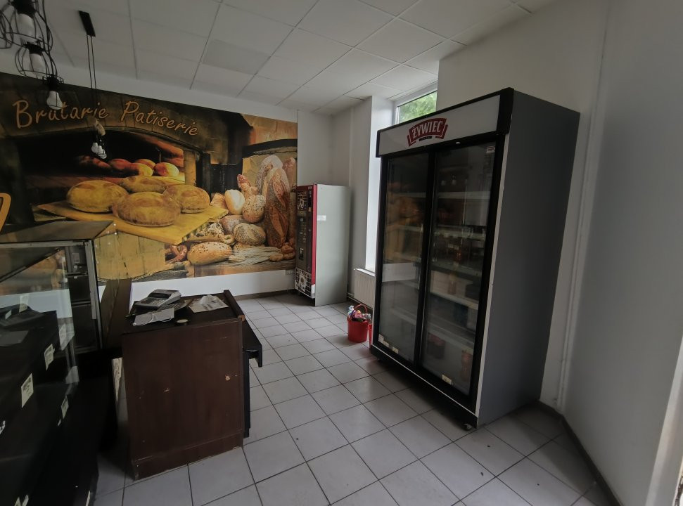Spatiu comercial + casa individuala 3 camere, garaj dublu, Freidorf 17, foxfort.ro