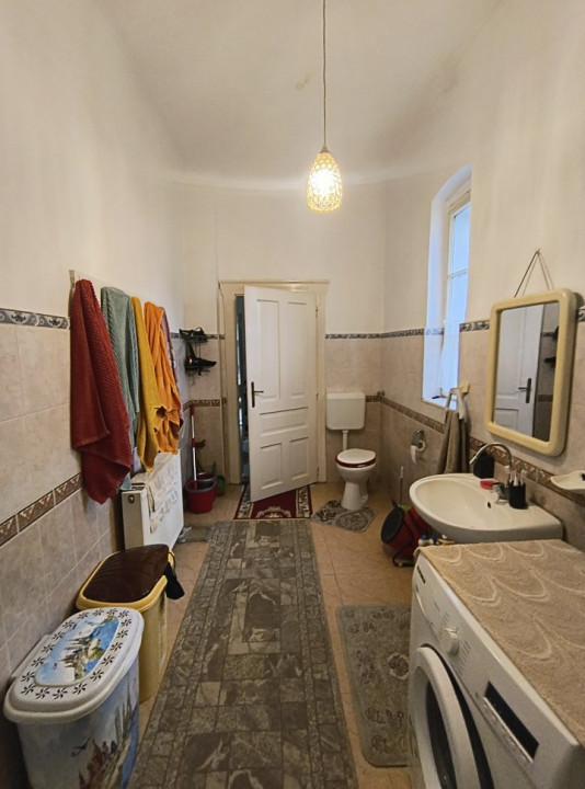 Casa individuala 3 camere, garaj + Spatiu comercial, Freidorf 32, foxfort.ro