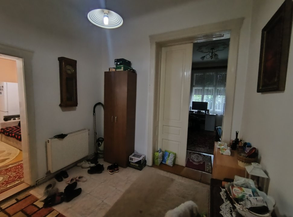 Casa individuala 3 camere, garaj + Spatiu comercial, Freidorf 31, foxfort.ro