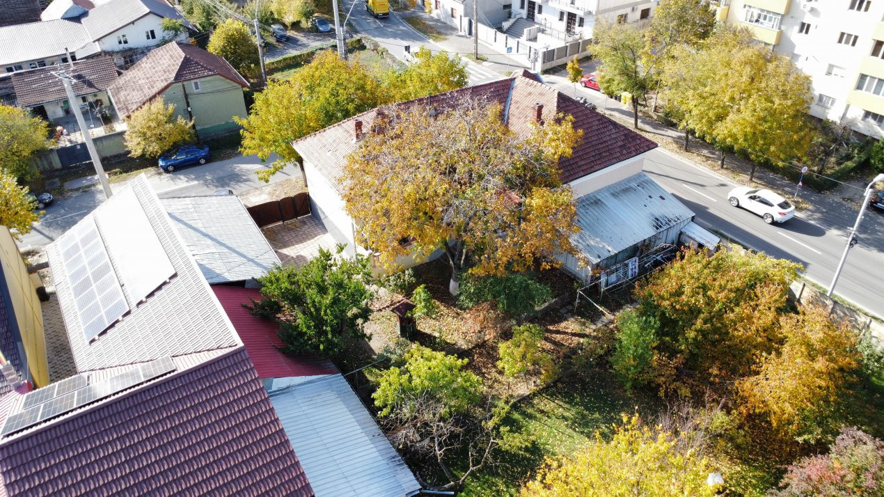 Casa individuala 3 camere, garaj + Spatiu comercial, Freidorf 7, foxfort.ro