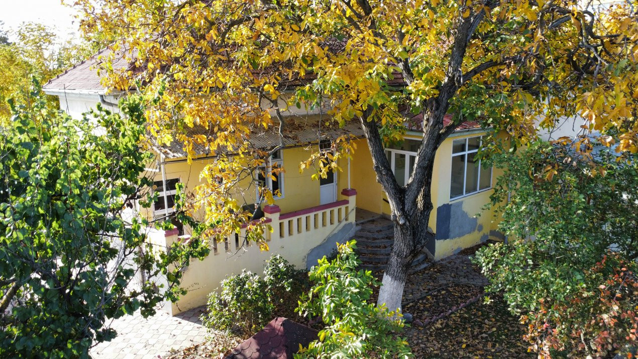 Casa individuala 3 camere, garaj + Spatiu comercial, Freidorf 8, foxfort.ro