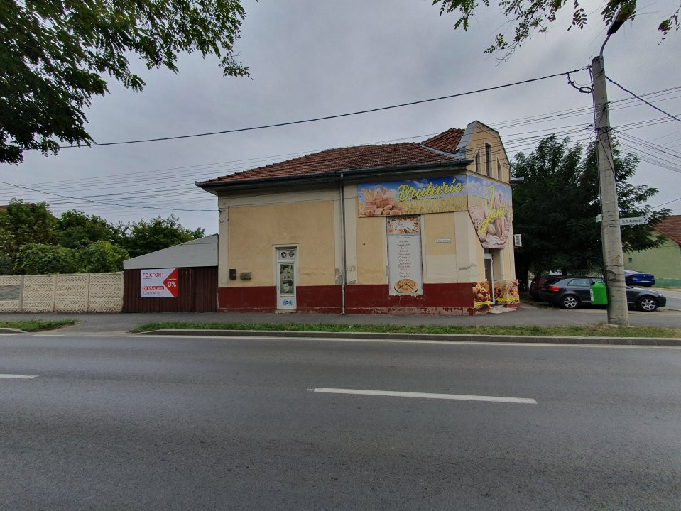 Casa individuala 3 camere, garaj + Spatiu comercial, Freidorf 34, foxfort.ro