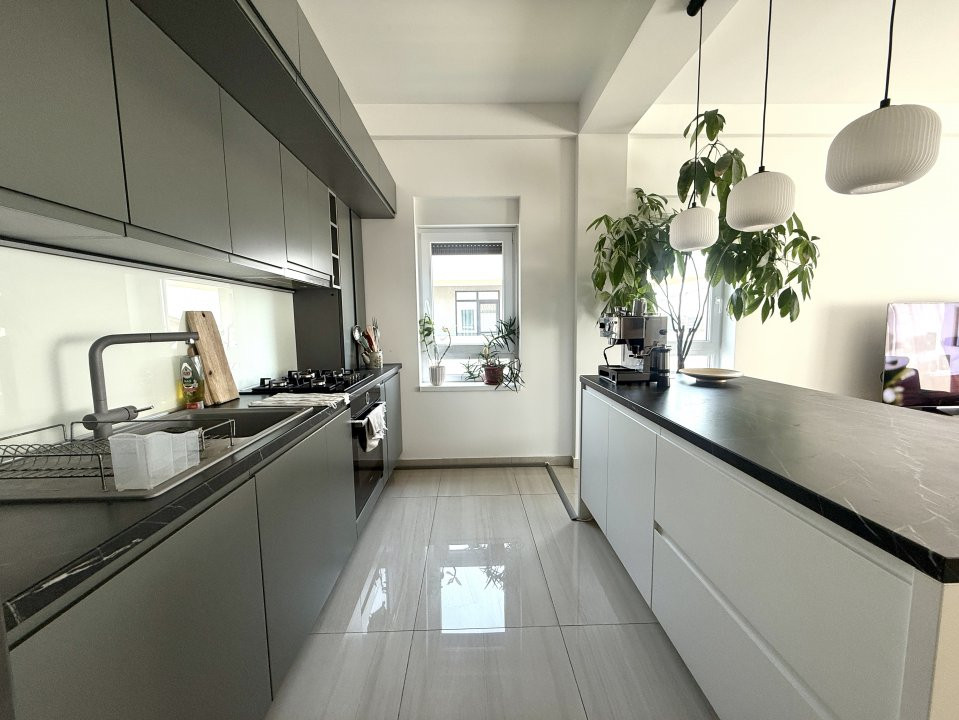 COMISION 0%- Apartament cu 3 camere, mobilat, 2 locuri de parcare, in Dumbravita 5, foxfort.ro