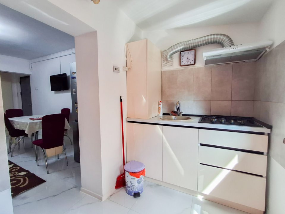 Apartament cu 3 camere de vanzare in Timisoara, zona Lipovei 5, foxfort.ro