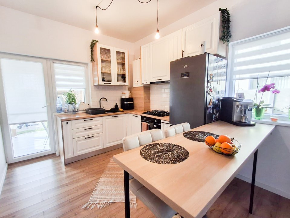 Casa tip duplex cu 3 camere de vanzare in Bucovat 4, foxfort.ro