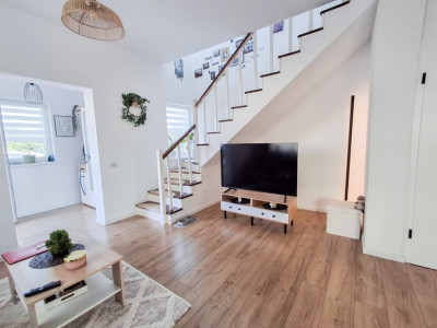 Casa tip duplex cu 3 camere de vanzare in Bucovat imagine mica 2, foxfort.ro