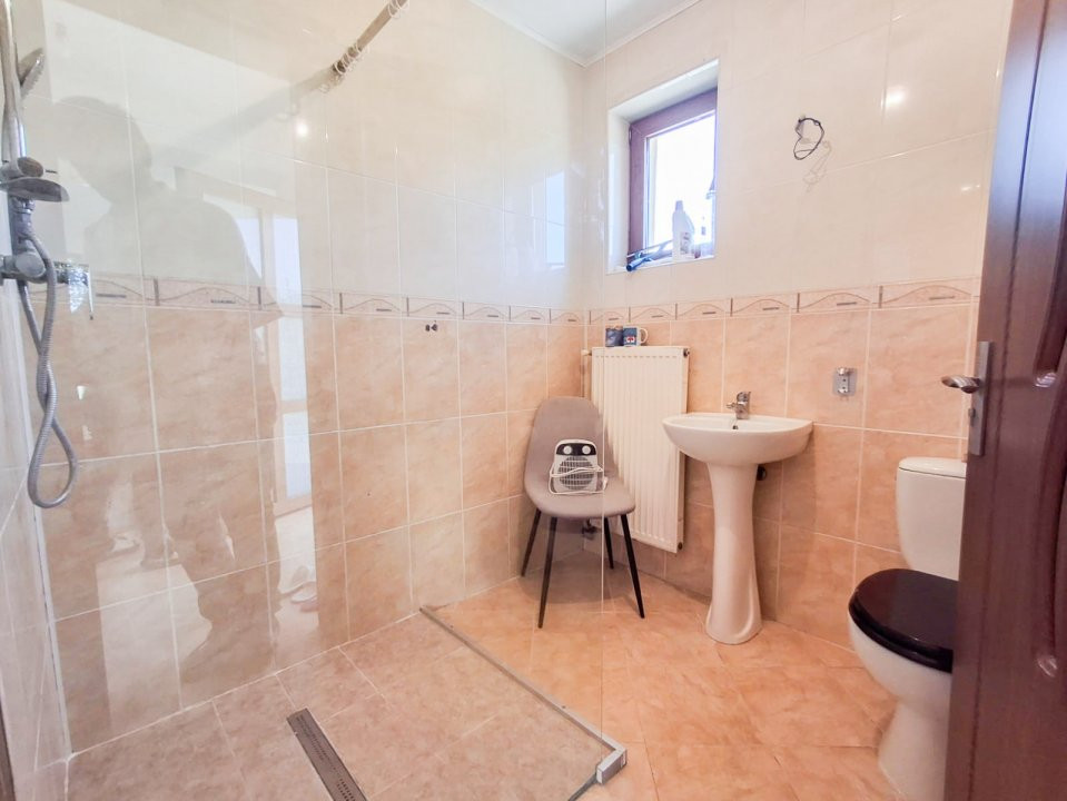 Casa individuala cu 4 camere de vanzare in Giarmata, zona Nord-Vest 9, foxfort.ro