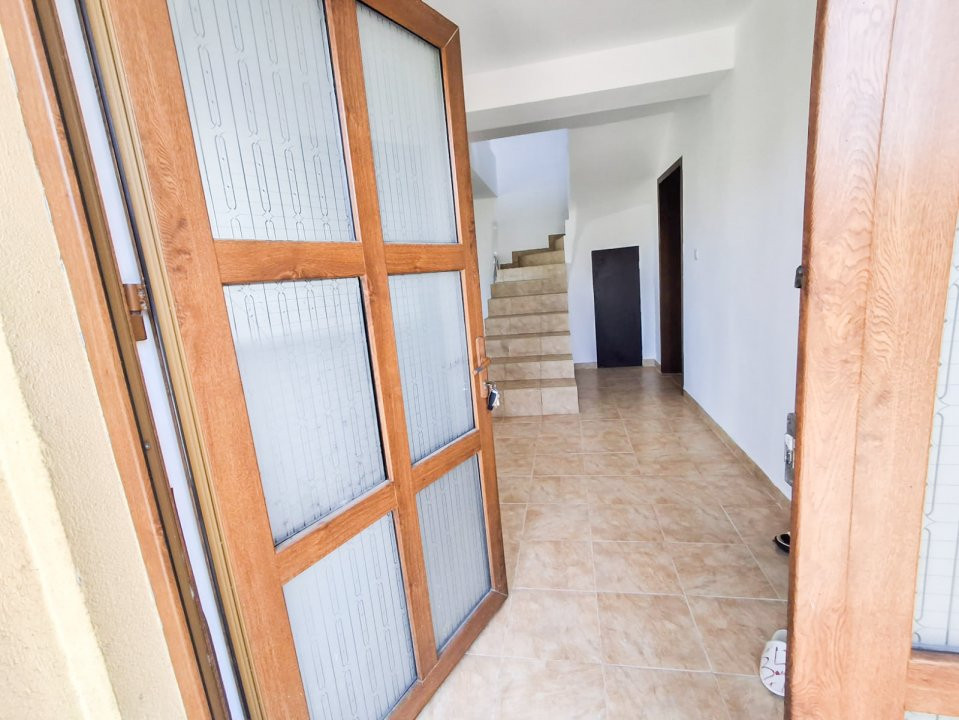 Casa individuala cu 4 camere de vanzare in Giarmata, zona Nord-Vest 2, foxfort.ro