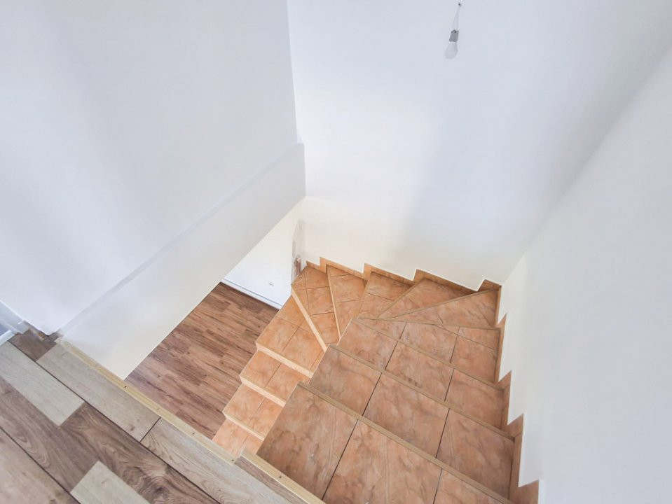 Casa individuala cu 4 camere de vanzare in Giarmata, zona Nord-Vest 11, foxfort.ro