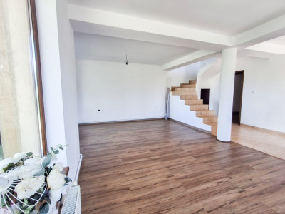 Casa individuala cu 4 camere de vanzare in Giarmata, zona Nord-Vest imagine mica 5, foxfort.ro
