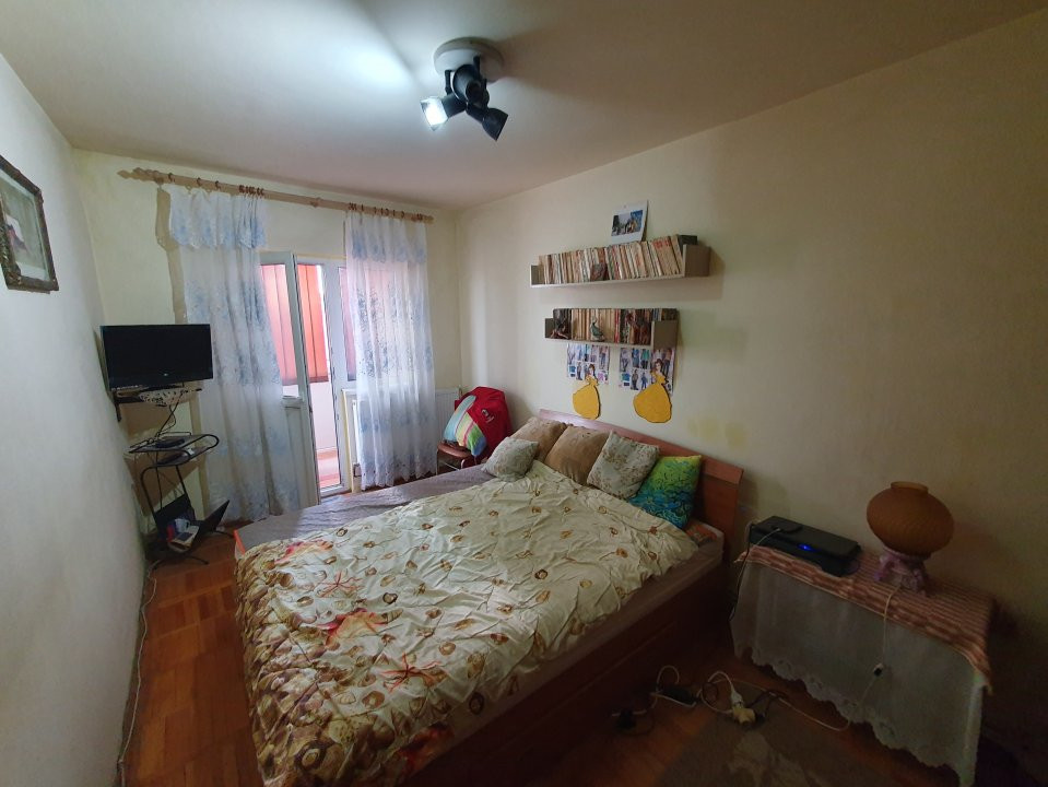 Apartament cu 3 camere decomandat - zona Dambovita 5, foxfort.ro