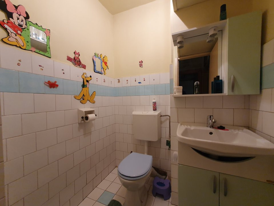 Apartament cu 3 camere decomandat - zona Dambovita 7, foxfort.ro