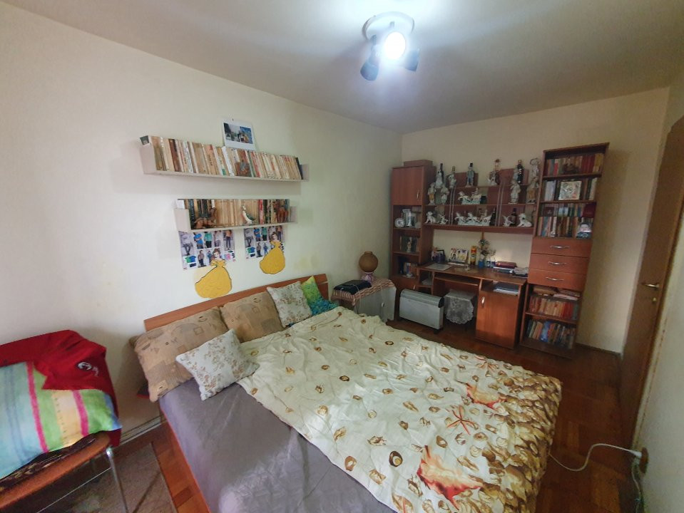 Apartament cu 3 camere decomandat - zona Dambovita 22, foxfort.ro