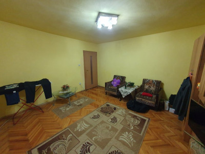 Apartament cu 3 camere decomandat - zona Dambovita imagine mica 11, foxfort.ro