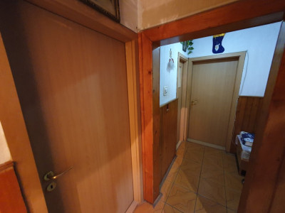 Apartament cu 3 camere decomandat - zona Dambovita imagine mica 17, foxfort.ro