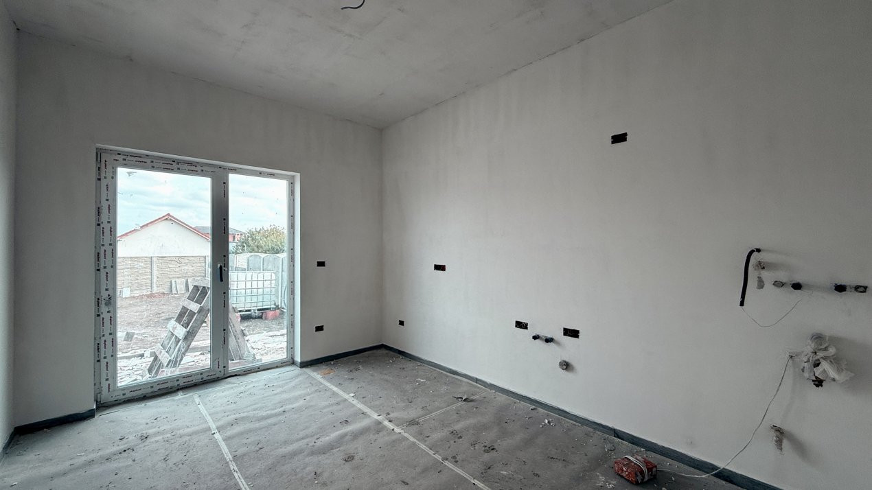 Duplex cu 4 camere de vanzare + 2 locuri de parcare in Sanandrei  10, foxfort.ro