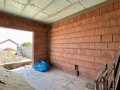 Duplex cu 4 camere de vanzare + 2 locuri de parcare in Sanandrei imagine mica 6, foxfort.ro