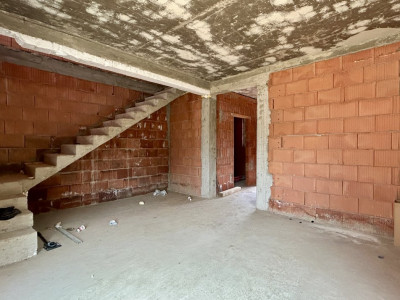 Duplex cu 4 camere de 92 mp si teren de 250 mp - Sanandrei imagine mica 2, foxfort.ro