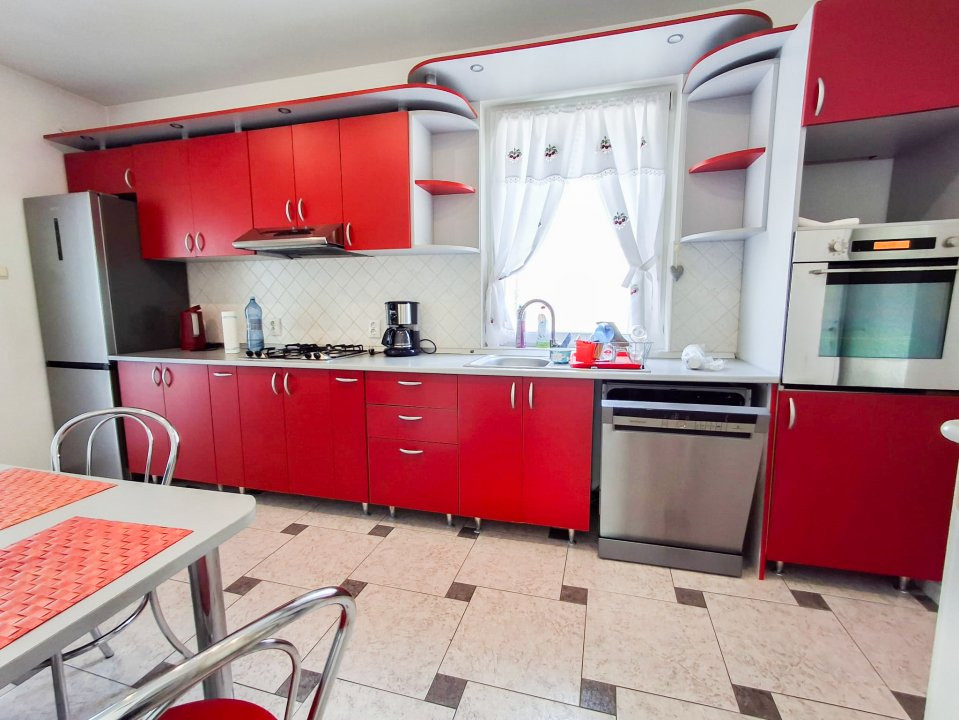 Casa individuala de vanzare in Timisoara cu sauna si piscina, zona Fratelia 4, foxfort.ro