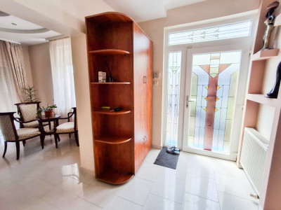 Casa individuala de vanzare in Timisoara cu sauna si piscina, zona Fratelia imagine mica 6, foxfort.ro