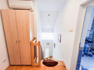 Casa individuala de vanzare in Timisoara cu sauna si piscina, zona Fratelia imagine mica 13, foxfort.ro