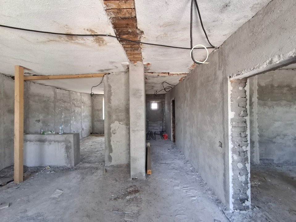 COMISION 0% Spatiu industrial de 695 mp si teren de 1821 mp - Giulvaz 25, foxfort.ro