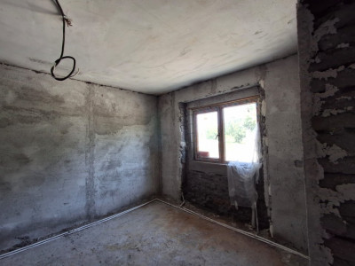 COMISION 0% Spatiu industrial de 695 mp si teren de 1821 mp - Giulvaz imagine mica 24, foxfort.ro