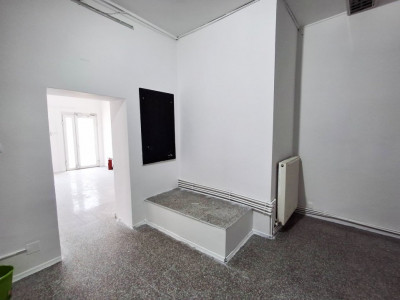 Spatiu comercial 47 mp cu vad excelent, zona Piata Badea Cartan