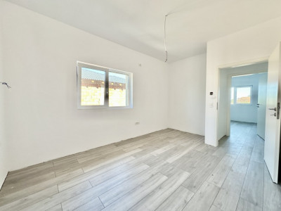 COMISION 0% Duplex premium cu 4 camere in Mosnita, pozitie excelenta imagine mica 14, foxfort.ro