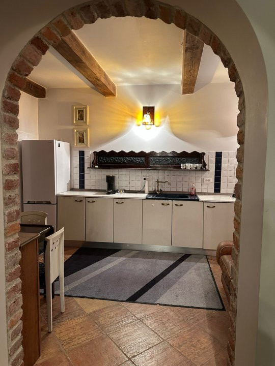 Casa individuala de inchiriat cu o camera - zona Ghiroda 4, foxfort.ro