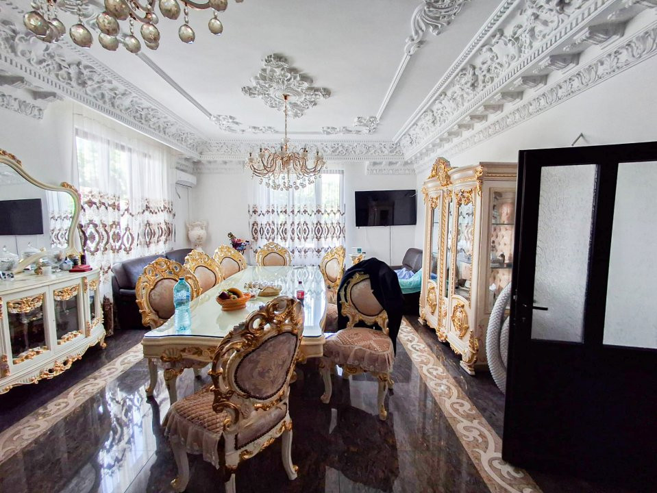 COMISION 0% - De vanzare casa individuala 770 mp utili in Recas 6, foxfort.ro