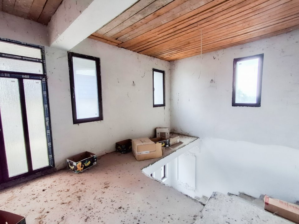 COMISION 0% - De vanzare casa individuala 770 mp utili in Recas 19, foxfort.ro