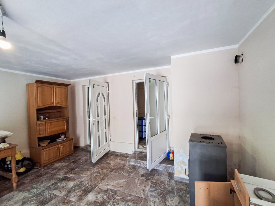 COMISION 0% - De vanzare casa individuala 770 mp utili in Recas 26, foxfort.ro