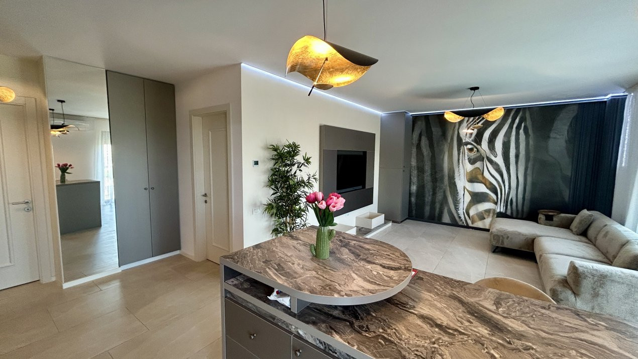 COMISION 0% Apartament cu 3 camere de 79 mp, etaj 5, zona Circumvalatiuni 10, foxfort.ro