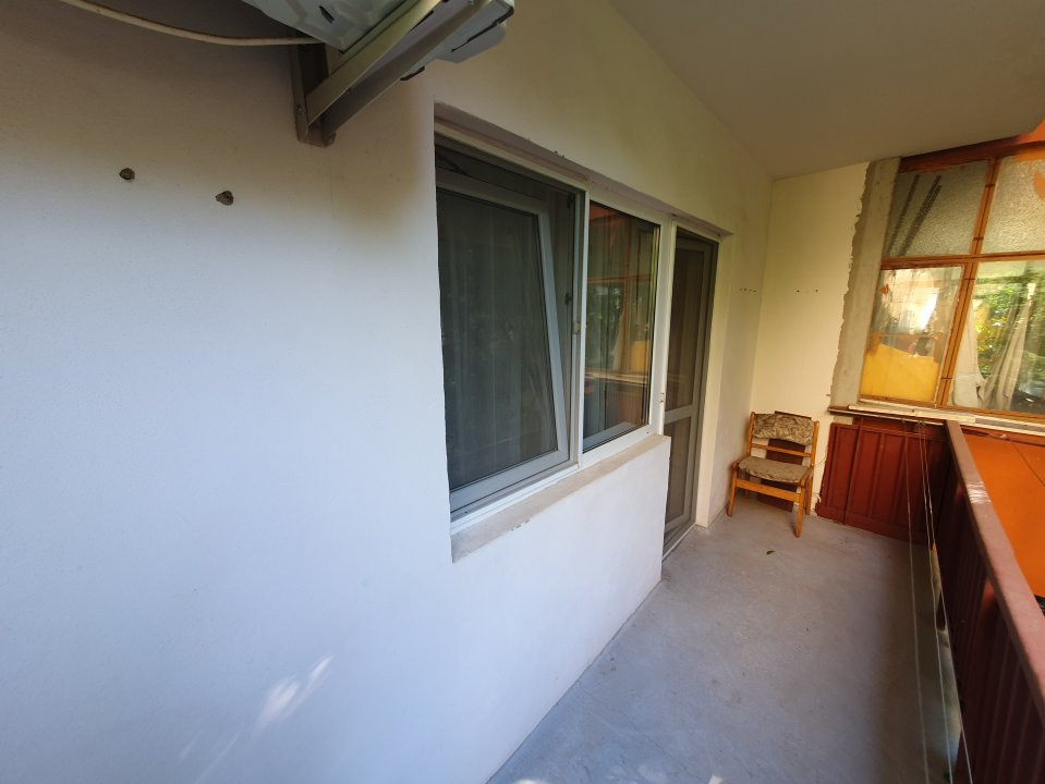 Apartament cu 3 camere, decomandat, Girocului 10, foxfort.ro