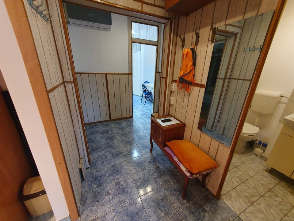 Apartament cu 3 camere, decomandat, Girocului 23, foxfort.ro