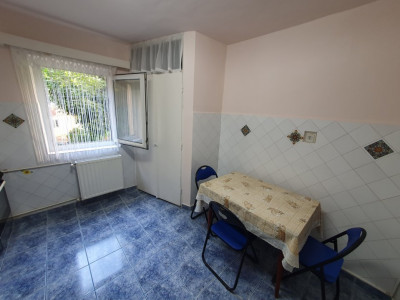 Apartament cu 3 camere, decomandat, Girocului imagine mica 3, foxfort.ro