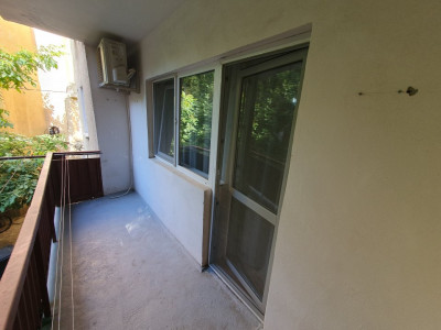 Apartament cu 3 camere, decomandat, Girocului imagine mica 9, foxfort.ro