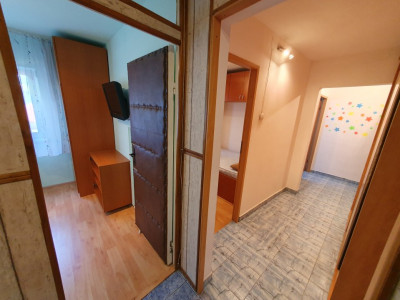 Apartament cu 3 camere, decomandat, Girocului imagine mica 24, foxfort.ro