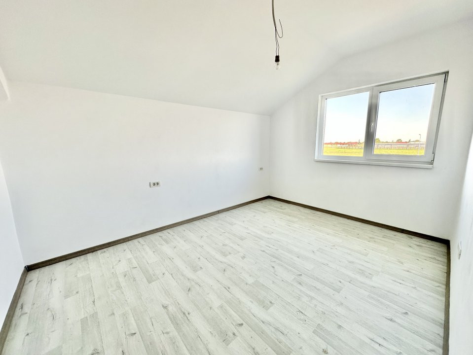 Duplex cu 3 camere si 2 bai, teren de 296 mp - Bucovat 7, foxfort.ro