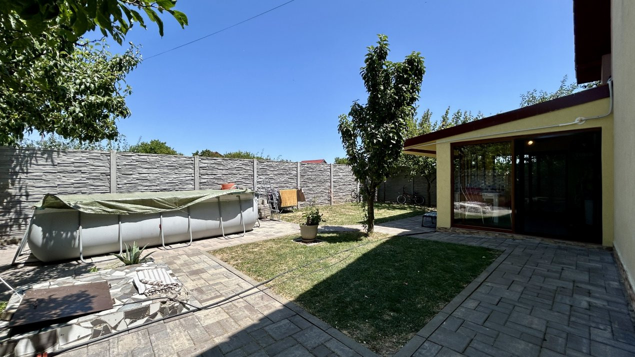 Duplex cu 4 camere spatios, teren 303 mp, zona Giarmata 2, foxfort.ro