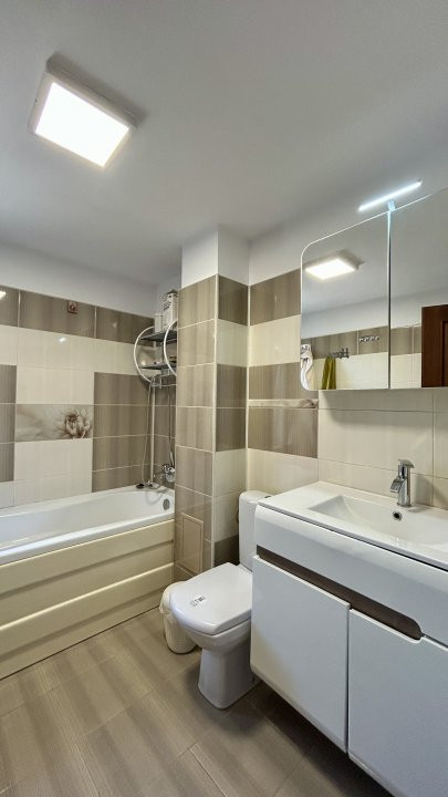 Duplex cu 4 camere spatios, teren 303 mp, zona Giarmata 13, foxfort.ro