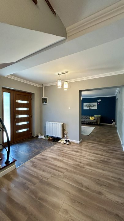 Duplex cu 4 camere spatios, teren 303 mp, zona Giarmata 16, foxfort.ro