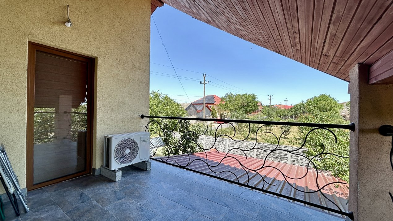 Duplex cu 4 camere spatios, teren 303 mp, zona Giarmata 20, foxfort.ro
