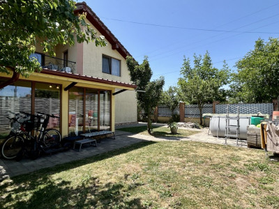 Duplex cu 4 camere spatios, teren 303 mp, zona Giarmata