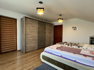 Duplex cu 4 camere spatios, teren 303 mp, zona Giarmata imagine mica 7, foxfort.ro