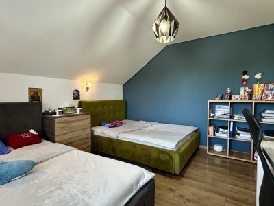 Duplex cu 4 camere spatios, teren 303 mp, zona Giarmata imagine mica 9, foxfort.ro