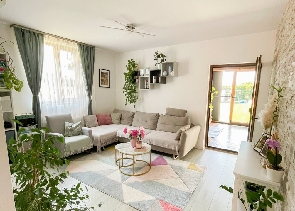 Casa individuala cu 5 camere in Mosnita Veche, zona Est 1, foxfort.ro