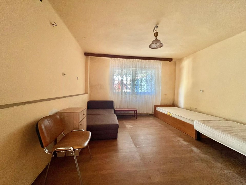 COMISION 0% Casa individuala cu 6 camere de vanzare, zona Lipovei 7, foxfort.ro